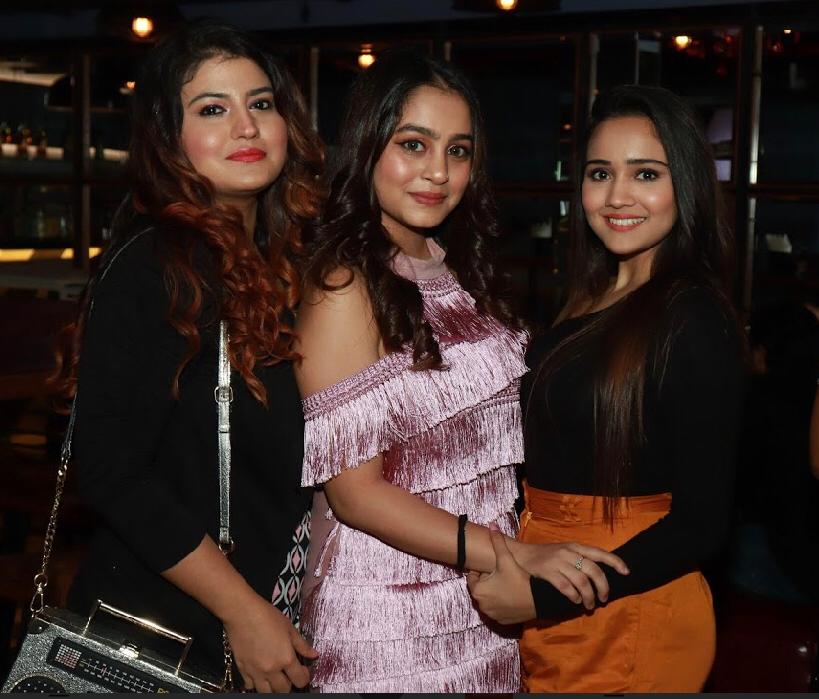 Kristina Patel with actress friends (1)